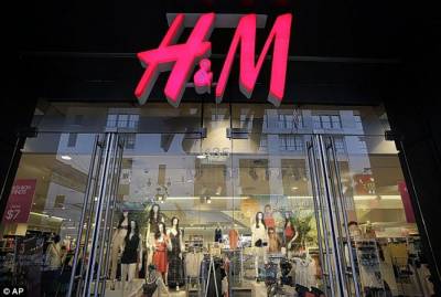 "Τσίμπησαν" δύο ανήλικα για κλοπή στο H&amp;M της Καλαμάτας