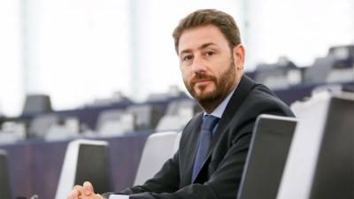 Ν. Ανδρουλάκης: Εξαιρετικά αρνητική εξέλιξη, η σύγκρουση Φ. Γεννηματά - Ευάγγ. Βενιζέλου