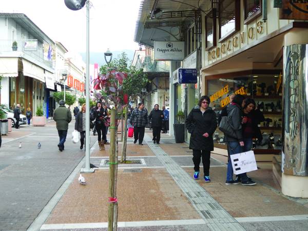 Εκπτώσεις έως και 75% στα μαγαζιά της Καλαμάτας