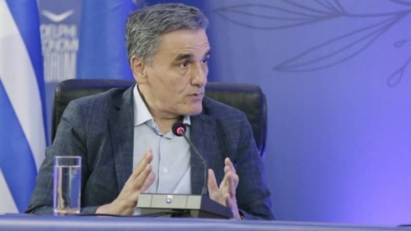 Τσακαλώτος: «Όταν ο κ. Μητσοτάκης λέει "το μαξιλάρι που εμείς χτίσαμε" μπορεί να μας εξηγήσει το "εμείς"»