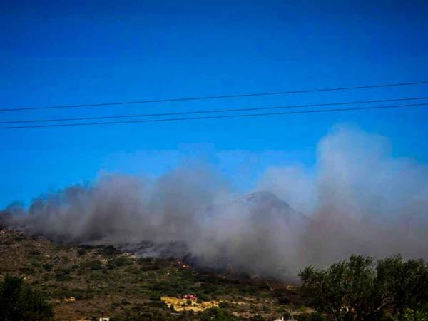 Δυσφορία της Ενωσης Υπαλλήλων Πυροσβεστικού Σώματος: Επιφυλακή στη Μεσσηνία και συνδρομή σε κατάσβεση στην Ελαφόνησο