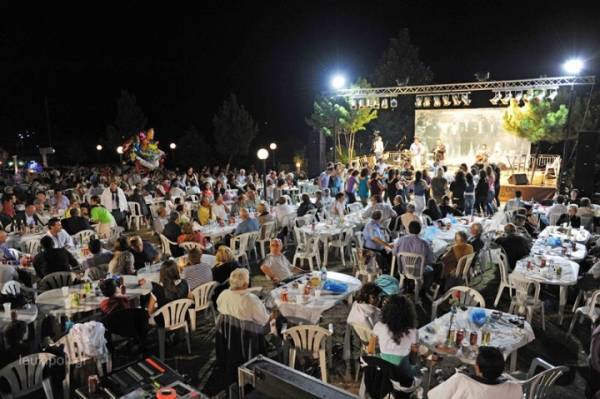 Αρκετά με τους πολιτικούς για τα πανηγύρια
