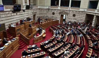 Βουλή: Διευθέτηση του χρόνου εργασίας και με πρόταση του εργοδότη ζητεί ο ΣΕΒ