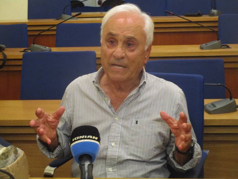 Καλαμάτα: Συστηματική ανασκαφή στην πλατεία Υπαπαντής προτείνει ο καθηγητής Θέμελης (βίντεο)