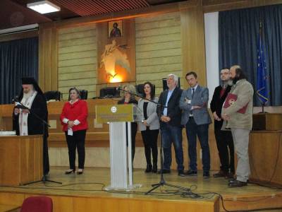 Τατούλης καλεί Τσίπρα για τα δασικά