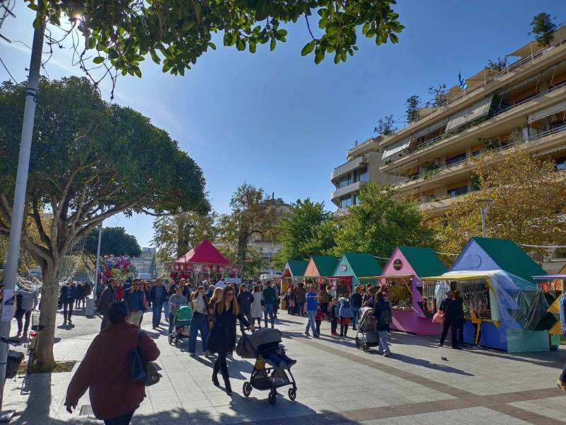 Μειωμένη η κίνηση φέτος στα Χριστουγεννιάτικα Σπιτάκια
