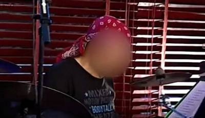 Κάθειρξη 5 ετών στον πρώην ντράμερ των Πυξ Λαξ για ασέλγεια σε βάρος 6χρονης