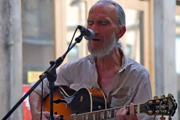 "Ανεκπλήρωτοι έρωτες" αύριο στη Μπουκαδούρα