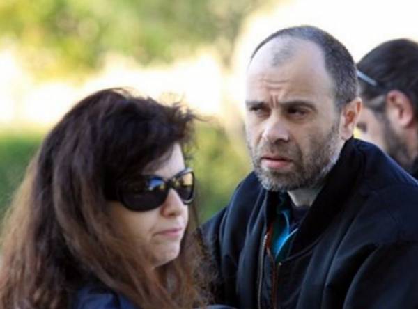 Μαζιώτης και Ρούπα ζητούν να παραστούν στην εκδίκαση της επιμέλειας του παιδιού τους στην Καλαμάτα