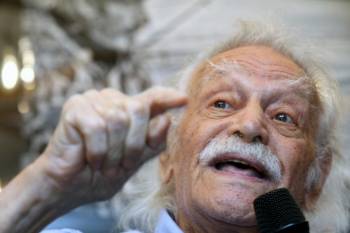 Απάντηση Γλέζου στους ισχυρισμούς Σόιμπλε περί γερμανικών επανορθώσεων