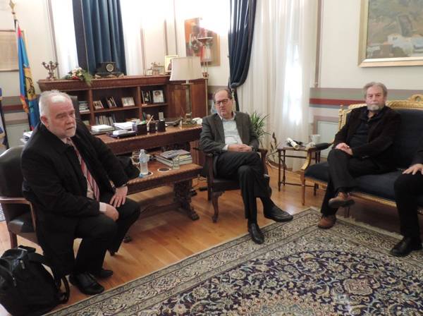 Παράρτημα του “Δημόκριτου” στην Καλαμάτα