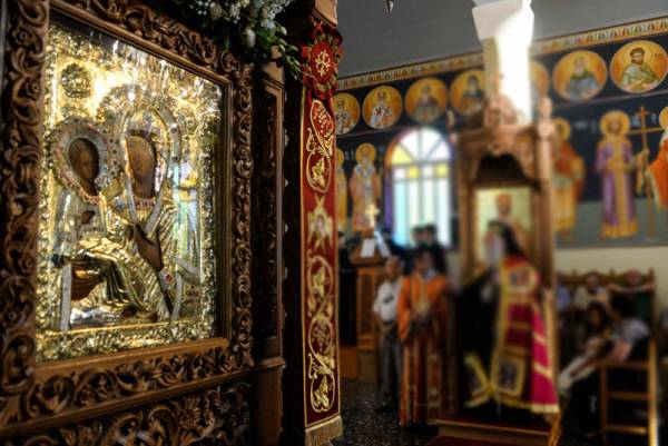 Η Φοινικούντα γιορτάζει την Παναγία την Τριχερούσα