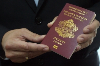 Σύλληψη 3 Αφγανών με πλαστά ταξιδιωτικά έγγραφα στο αεροδρόμιο Καλαμάτας