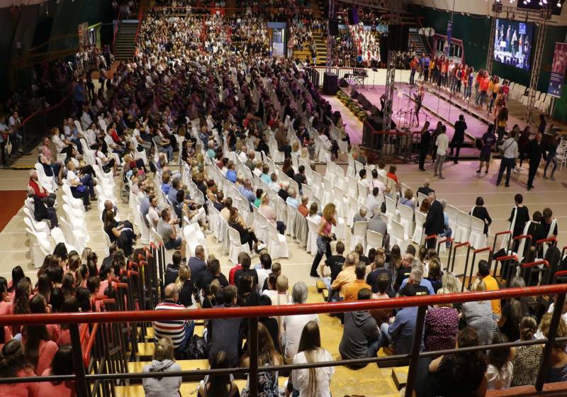 Ξεκίνησε το 3ο Διεθνές Φεστιβάλ Χορωδιών Καλαμάτας (Βίντεο+φωτογραφίες)