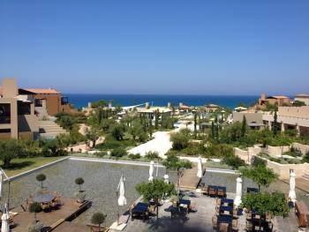 Νωρίτερα από κάθε χρονιά ανοίγει το &quot;The Westin Resort&quot;