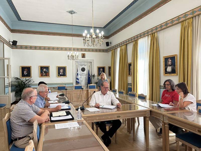 Επίσκεψη μελετητών για σηροτροφία στη Μεσσηνία