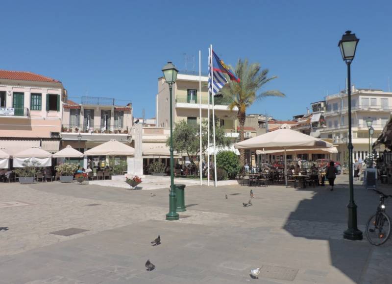 Καλαμάτα: Παραδόθηκε η μελέτη ανάπλασης της πλατείας 23ης Μαρτίου