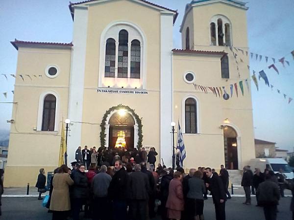 Τα Φιλιατρά γιορτάζουν τον πολιούχο τους Αγιο Χαράλαμπο (φωτογραφία)