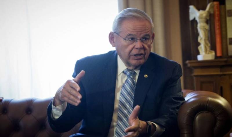 Μενέντεζ: Οι ΗΠΑ να σταθούν στο πλευρό της Κύπρου