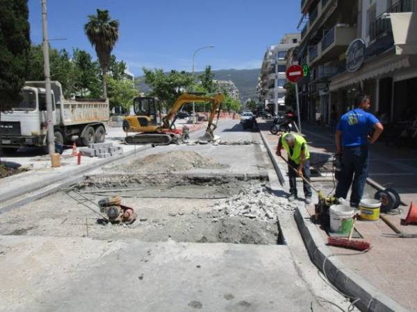 Καλαμάτα: Κλειστή από σήμερα η Αριστομένους (βίντεο)