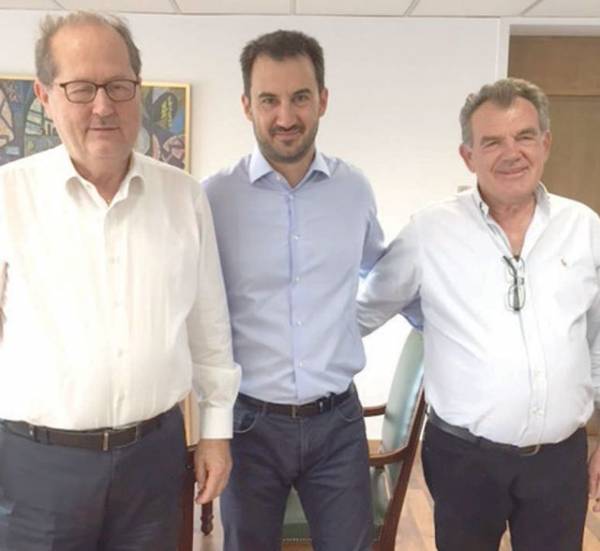 Νίκας και Τσώνης παρέδωσαν στον Χαρίτση προτάσεις για ΣΔΙΤ