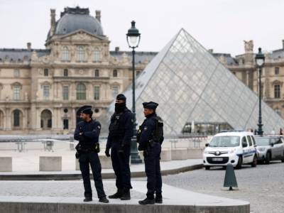 Μουσείο Λούβρου: Τα 8 ανεκτίμητης αξίας κοσμήματα που πήραν οι δράστες (βίντεο)