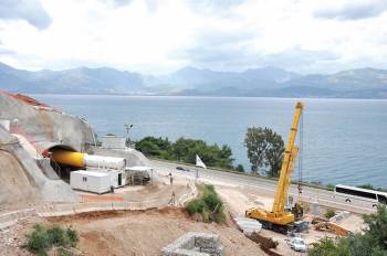 Ενα ακόμα &quot;μνημόσυνο&quot; για την Ολυμπία Οδό στο φόρουμ &quot;Επανεκκινώντας την ανάπτυξη&quot;