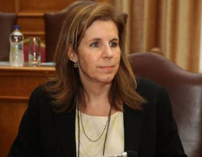 Χριστοφιλοπούλου κατά Κατρούγκαλου για τις περικοπές στις συντάξεις