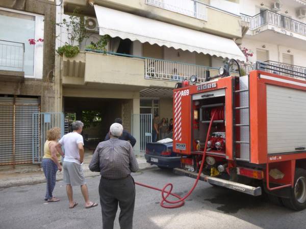 Φωτια σε διαμέρισμα στο κέντρο της Καλαμάτας