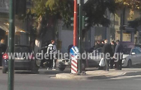 Η σκηνή της σύλληψης των συνεργών του Ξηρού στην Καλαμάτα