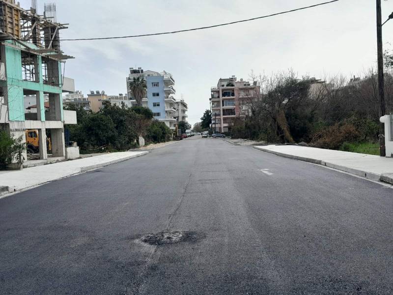 Ασφαλτόστρωση στη Βουλγαροκτόνου