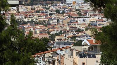 Ποιες δυνάμεις διαμορφώνουν διεθνώς την αγορά ακινήτων σήμερα - Οι τιμές στην Ελλάδα
