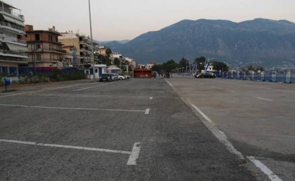 Λειτουργεί το πάρκινγκ στο λιμάνι