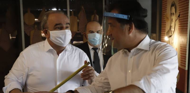 Γεωργιάδης: Ανοίγουν δεξιώσεις γάμων, γυμναστήρια, καταργείται το ραντεβού στα μαγαζιά