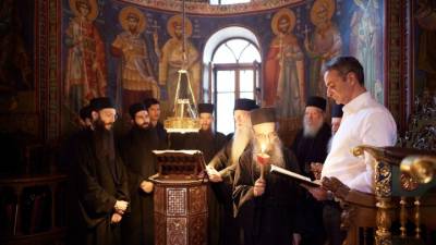 Aγιο Oρος: Επίσημη υποδοχή του Πρωθυπουργού από τα μέλη της μοναστικής αδελφότητας