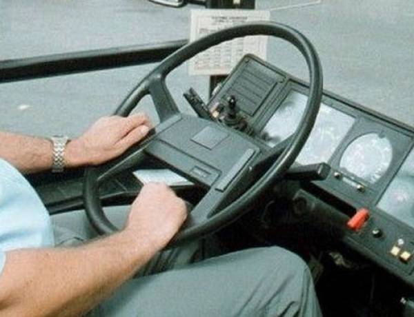 Το Δ.Σ. του Σωματείου Επαγγελματιών Μισθωτών Οδηγών Αυτοκινήτων