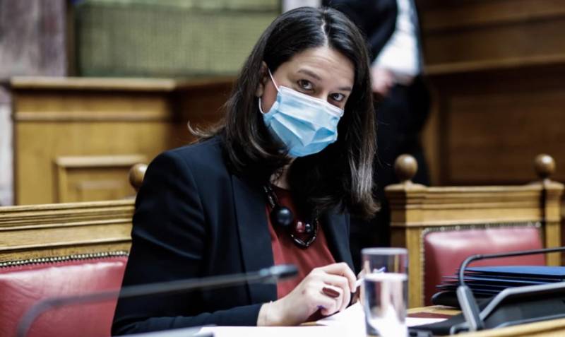 Κεραμέως: Η μεταρρύθμιση στην εκπαίδευση προσέφερε οφέλη και στους υποψήφιους και στα πανεπιστήμια