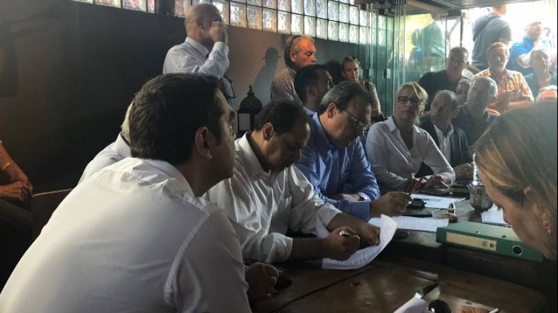 Αλ. Τσίπρας: Είμαι εδώ για να δώσω το μήνυμα ότι το Μάτι δεν θα ξεχαστεί (Βίντεο)