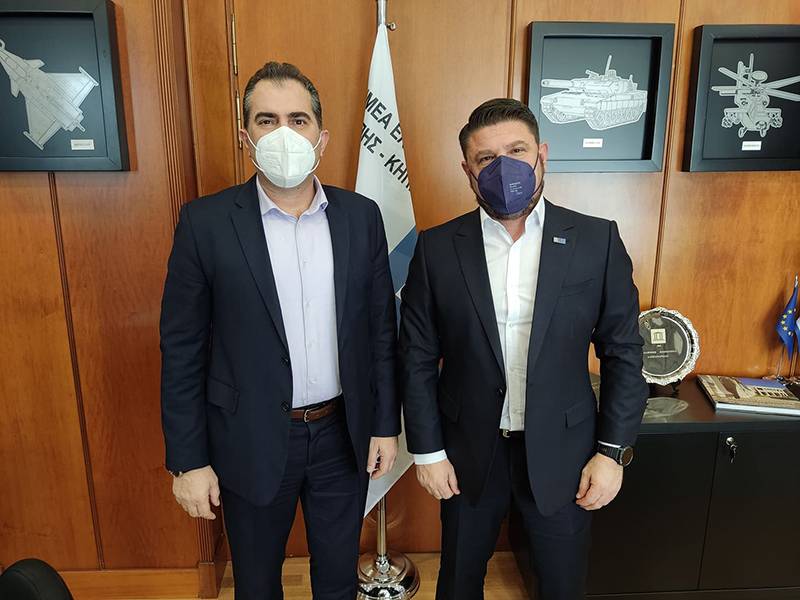 Χαρδαλιάς σε Βασιλόπουλο για το στρατόπεδο: Στο μέλλον η επαναλειτουργία του Κέντρου Νεοσυλλέκτων