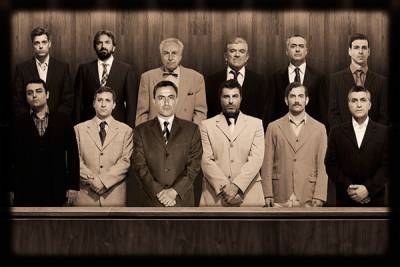 Ο Θανάσης Κουρλαμπάς στους “12 ένορκους”