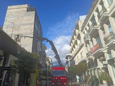 Αριστομένους: Παρελθόν η μεγάλη αφίσα της Κάλλας, γκράφιτι του ArtWalk στη θέση της