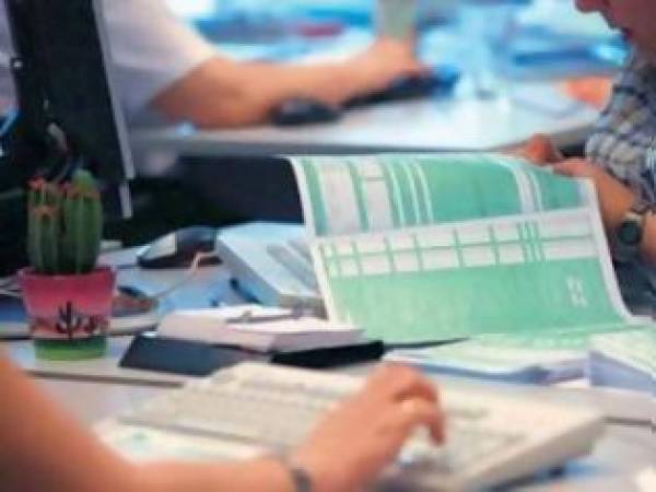 Μόνο 1 στους 6 έχει υποβάλει έως τώρα φορολογική δήλωση