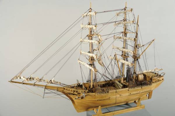 Ομοιώματα πλοίων του Παν. Σοφικίτη στην Παλιά Βουλή