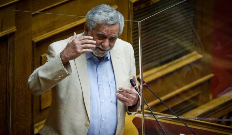 Δρίτσας για Διεθνές Κέντρο Αεροπορικής Εκπαίδευσης Καλαμάτας: &quot;Περίεργη ανευθυνότητα έως και σκάνδαλο&quot;