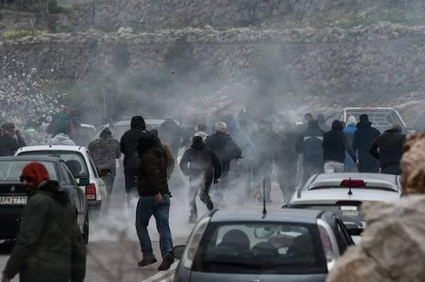 Αφελείς και για αυτό επικίνδυνοι χειρισμοί
