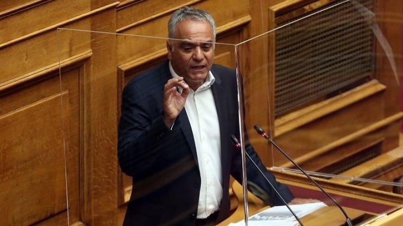 Σκουρλέτης: Κοροϊδία, εμπαιγμός και ταπεινωτικό για τους πολίτες, το μέτρο της κάρτας αγορών