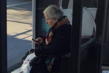 Με το λεωφορείο έφυγε η Γερασιμίδου