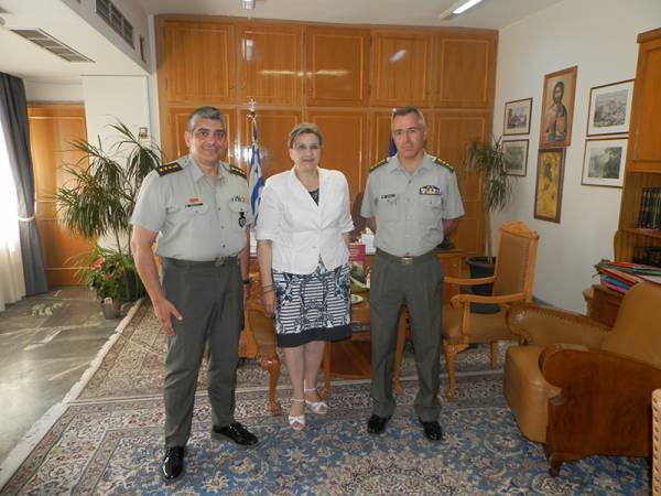 Σε Αλειφέρη και Νίκα, νέος και αποχωρών διοικητής του 9ου Συντάγματος Πεζικού