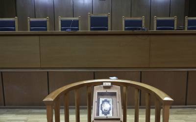 Θεσσαλονίκη: Φυλάκιση, με αναστολή, στον 47χρονο που είχε αλυσοδεμένα 14 σκυλιά