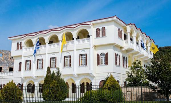 Παράδοση βοήθειας σε πλημμυροπαθείς από τη Μητρόπολη Μεσσηνίας